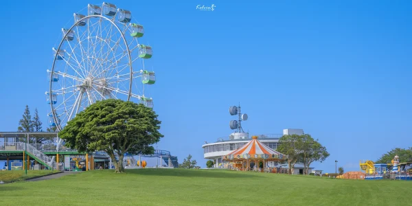30m Ferris wheel