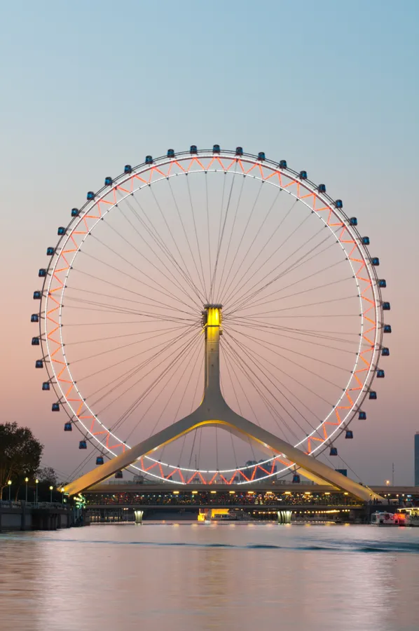 121m-Ferris-Wheel