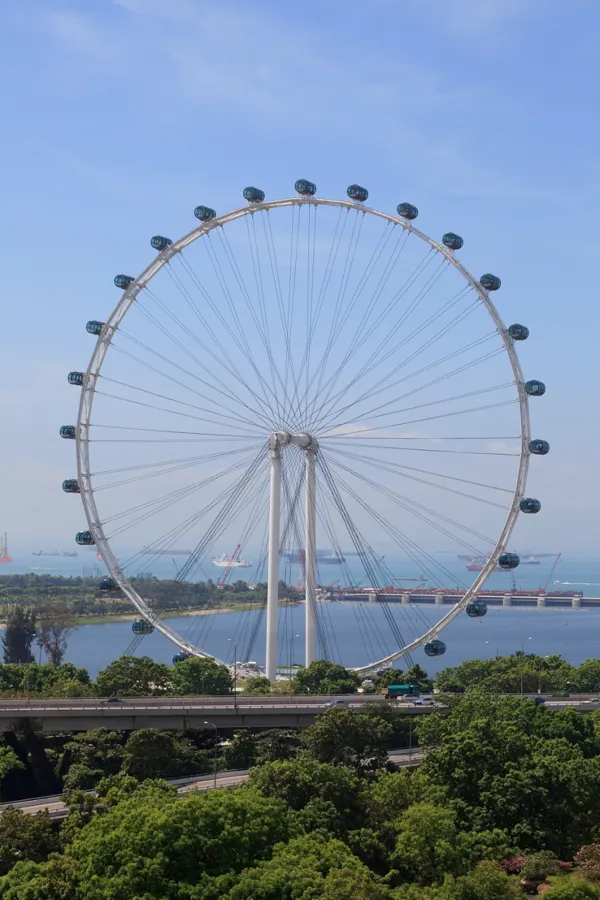 121m-Ferris-Wheel