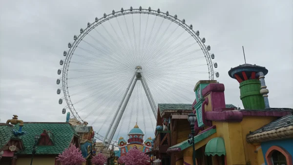 103m-Ferris-Wheel