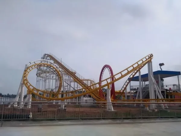 Triple-Loop 500m Roller Coaster